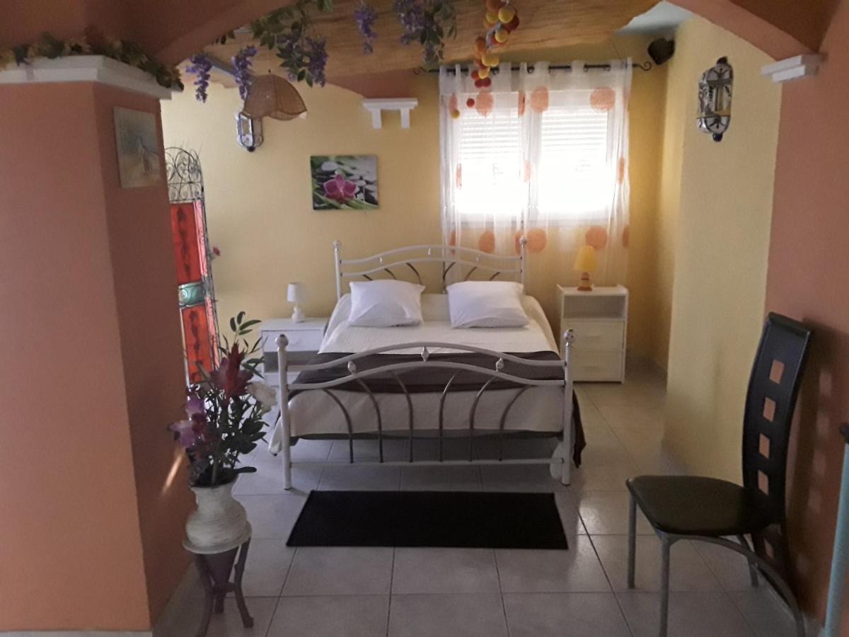 Villas En Chanay 2 Dagneux 外观 照片